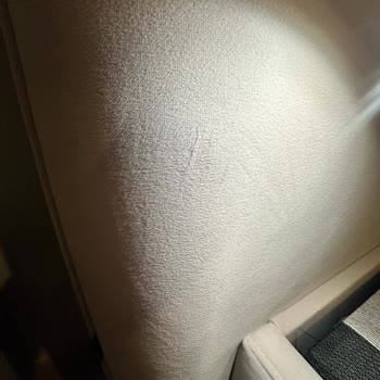 Ürünlerdeki Kumaş Ve Baza Hataları İçin Uzun Süreli Değişim Talebi Ve Hijyen İhmaline Karşı Şikayet