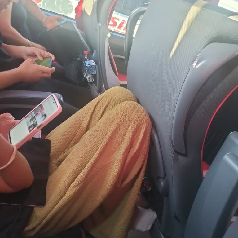Yanıltıcı Koltuk Bilgisi Ve Sıkışık Otobüs Şikayeti