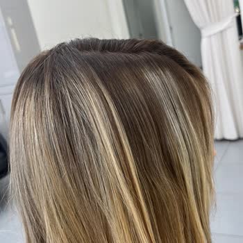 Rast Hair Make Up Studio Özensiz İş Yaptı!