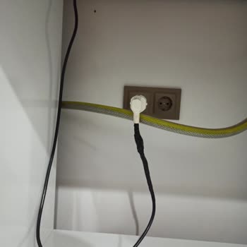 Ankarada Siemens Ankastre Setinde Güvensiz Elektrik Bağlantısı Ve Yangın Tehdidi