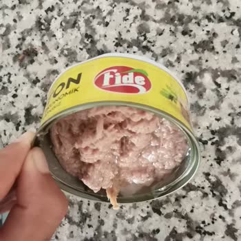 Migros'tan Alınan Ton Balığı Konservesinde Şüpheli Görünüm Ve Hijyen Endişesi