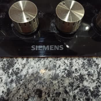 Siemens Hob Electrical Cable Safety Hazard Requires Urgent Investigation