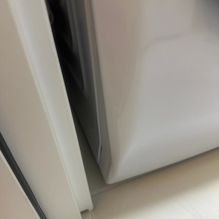 Arçelik'ten Yan Ve Ön Kısmında Ezik Olan Çamaşır Makinesi Değişim Talebi