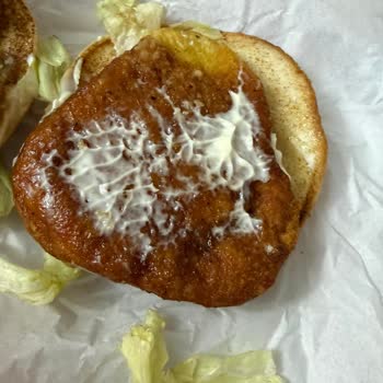 Halkalı Bağlar Şubesinde Yanık Burger Ve Tekrarlayan Eksik Ürün Şikayeti