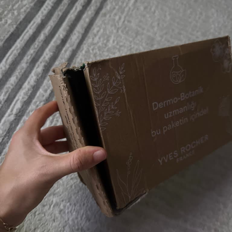 Trendyol Express Teslimindeki Hasarlı Kutu Ve Özensiz Paketleme