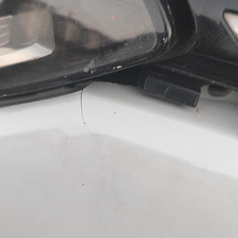 City Lojistik Sürücüsü Hakaret Etti, Aracımı Çarparak Tamponu Çattı