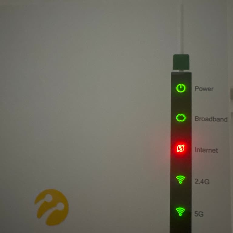 Uzun Süreli İnternet Kesintileri Ve Bilgilendirme Eksikliği