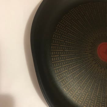 Tefal Tavasının Kenarları Yamuk Çıktı Ve Paketleme Yetersiz