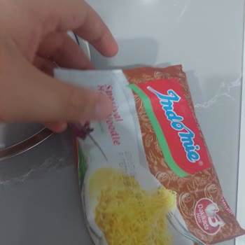 İndomie Paketi Açılmadan Eksik Sos Ve Yabancı Madde Sorunu