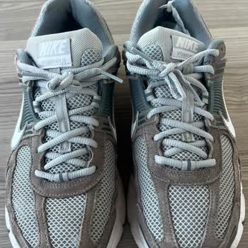 Nike Vomero 5 Ayakkabısında Yırtılma Ve Tüylenme Sorunu İçin Değişim İade Talebi