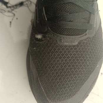 Ayıplı Adidas Ayakkabısının Altı Ayda Yırtılması Ve İade Reddi