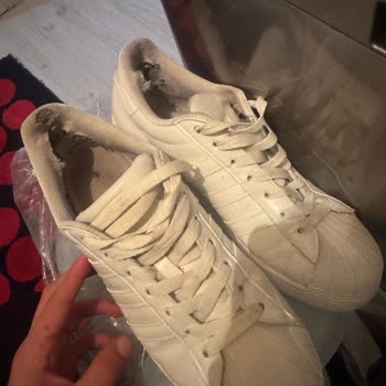 Adidas Superstar Ayakkabısının Hızlı Aşınması Ve Sporjinal’in Cevapsız Kalması