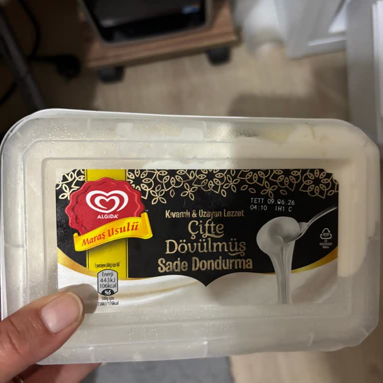 Tarihi Geçmiş Dondurma Satışı Hamile Kadın Sağlığını Tehdit Ediyor