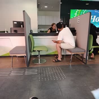 Garanti Bankası Şubesinde Sıra Kurallarına Uymama Ve Müşteri Mağduriyeti