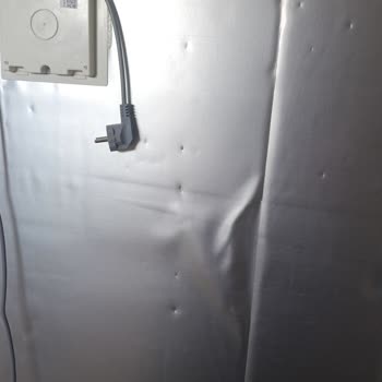 Vestel Buzdolabının Arka Kısmındaki Deformasyon Ve Değişim Talebi