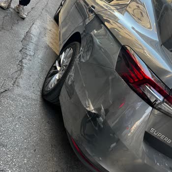 İzmir Karabağlar Tek Yön Sokakta Çarpışma Sonrası Haksız 50-50 Kusur Payı
