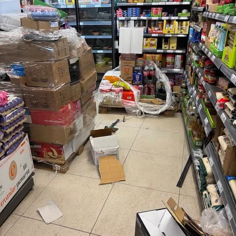 A101 Sultanbeyli Şubesinde Hijyen Ve Düzen Krizi