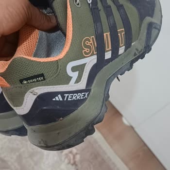 Aşırı Sert Ve Terleten Adidas Terrex Ayakkabı İçin Değişim Talebi Reddedildi