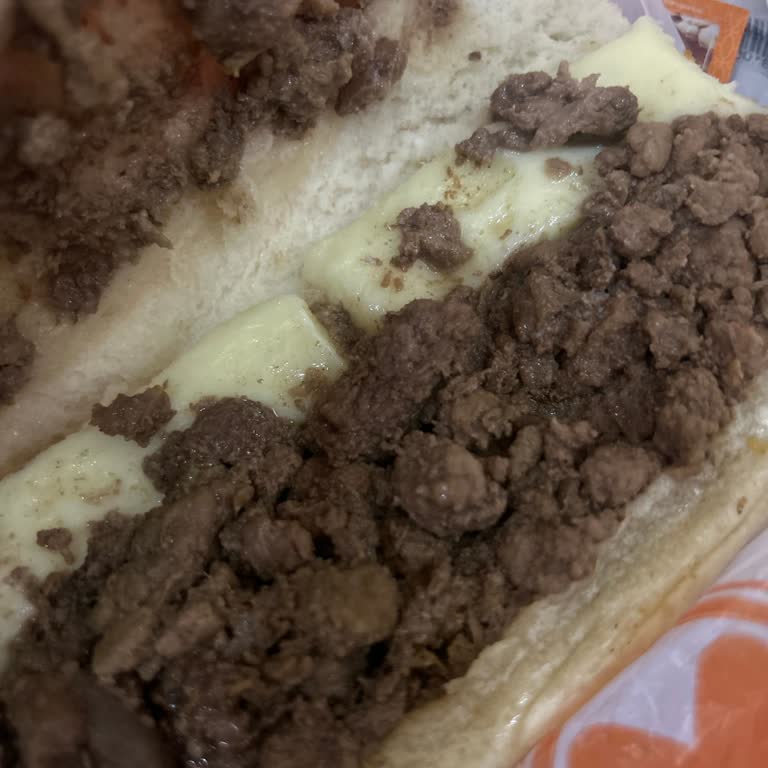Köfteci Yusuf Şubesinde Yanlış Tost Ve Uzun Bekleme