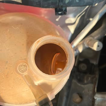 Motor Kodlama Beyni Arızası Tekrarlıyor, Antifriz Bidonu Değiştirilmemiş