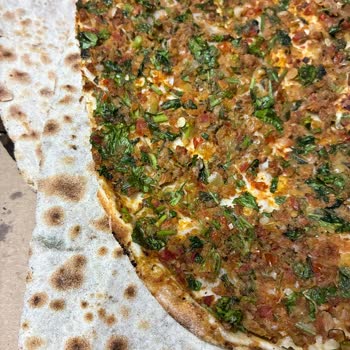 Yanık Lahmacun İçin Yetersiz İndirim Ve Tam İade Talebi