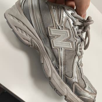 SuperStep Mağazasında New Balance 740 Ayakkabısının Üretim Hatası İddiası Ve İade Reddi