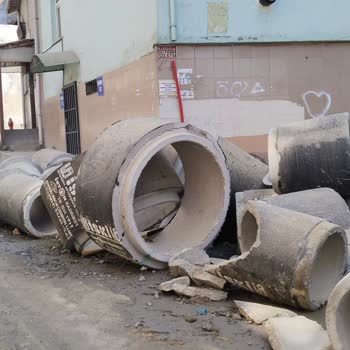 İSKİ Kazısı Sebebiyle 50 Günlük Yol Ve Ev Erişimi Sorunu
