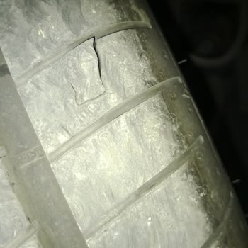 Debica Lastiklerinde 4 Gün İçinde Yırtılma Ve Garanti Reddi