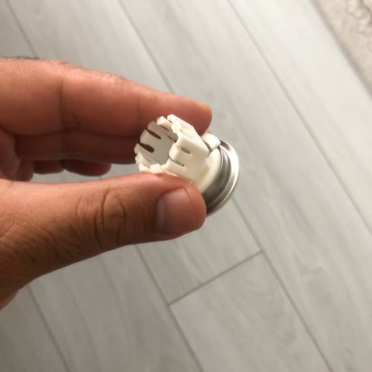 Miell 5+1 Freş Rende Makinesinde Kırılan Parça Ve Müşteri Hizmetlerine Ulaşamama