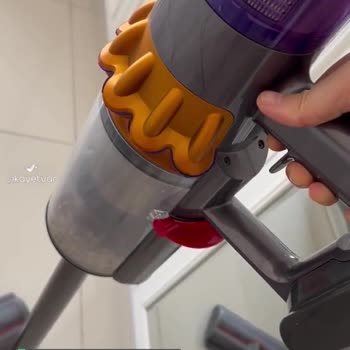 Dyson V15 Duraksama Problemi