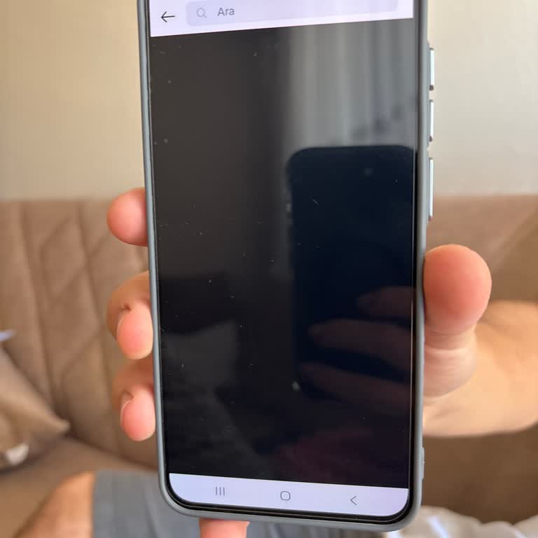 Samsung Galaxy S25 FE Telefonunun Tekrarlayan Ekran Kararması Ve Ücret İadesi Talebi
