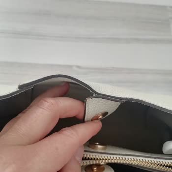 Defolu Çantalar Ve Kargo Değişim İmkânsızlığı