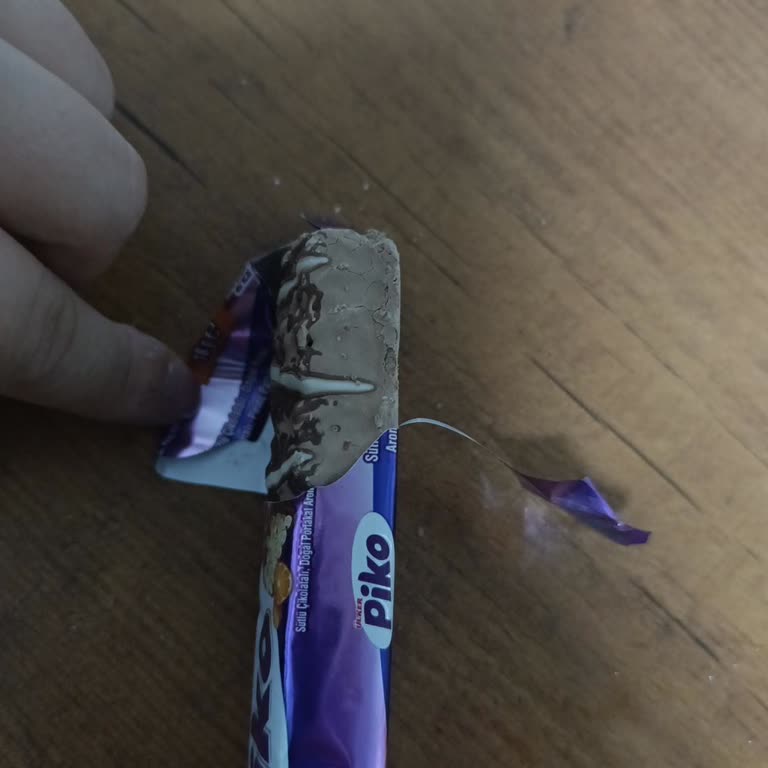 Ülker Piko Çikolatasında Renk Değişikliği Ve Tat Bozukluğu