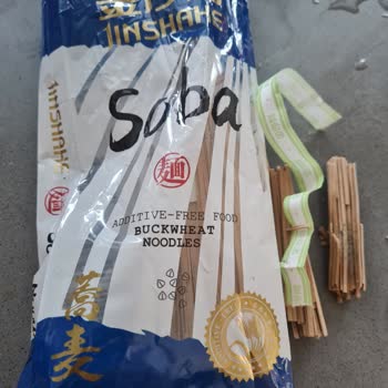 Xushi Gıda Küflü Erişteler