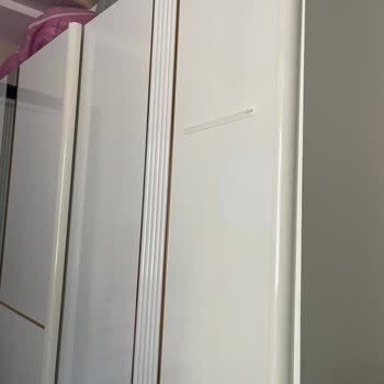 Modalife Yatak Odası Takımındaki Kırılan Aynalar Güvenlik Riski Oluşturuyor Ve Şube Cevapsız