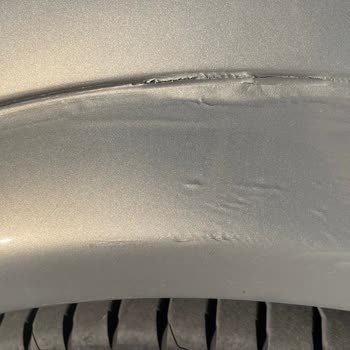 Bosch Car Service'de Boya İşleminde Çatlak, Kırık Ve Zorla İmza Baskısı