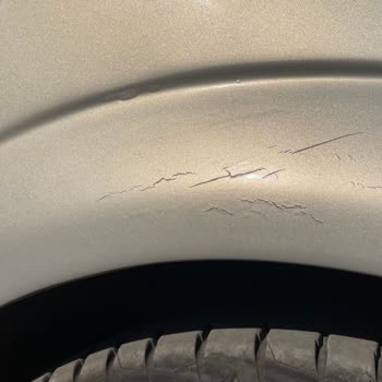 Bosch Car Service'de Boya İşleminde Çatlak, Kırık Ve Zorla İmza Baskısı