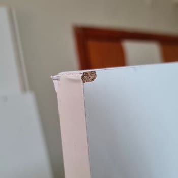 Koçtaş’tan Hasarlı Gardırop Parçaları Gönderilmedi, Çözüm Süreci Uzuyor