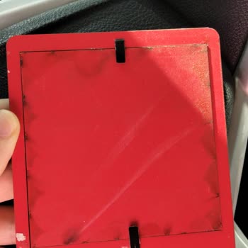 Çiçek Sepeti Aşınmış ve Yanlış Ürünler, Cevapsız Müşteri Hizmeti ve İade Talebi