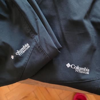 Garanti Süresi İçinde Columbia Pantolonunun Logo Deformasyonu Ve Değişim Talebi