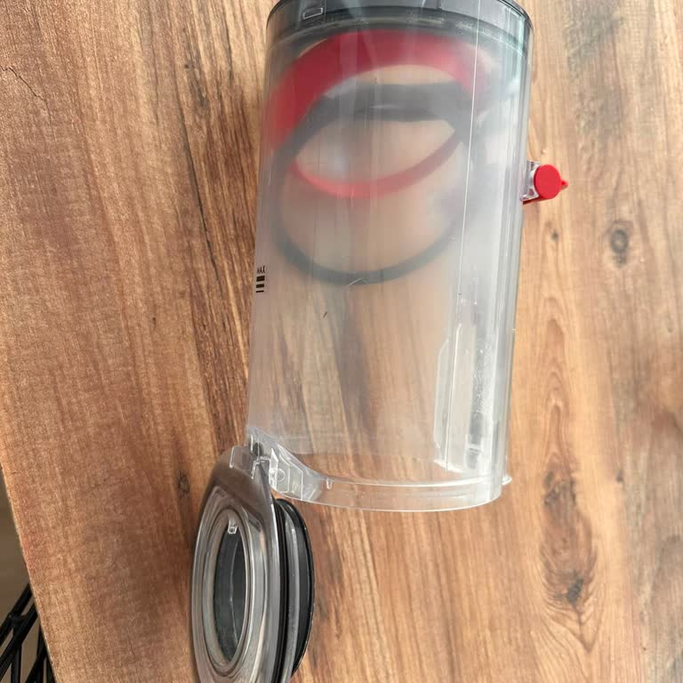 Dyson V15 Detect Toz Haznesi Contası Kırıldı, Tamamen Ücretsiz Değişim Talebi