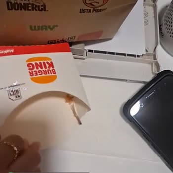 Burger King Nugget İçinden Yabancı Madde Çıktı!