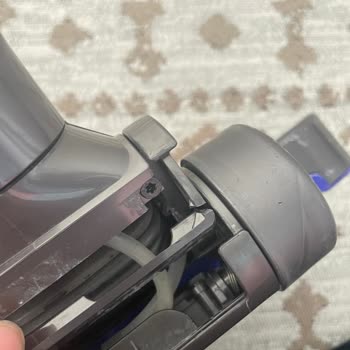 Garanti Kapsamında Kırılan Dyson Süpürge Başlığı İçin Ücretsiz Değişim Talebi