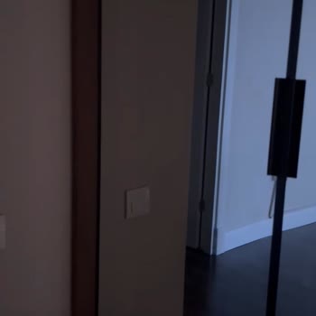 Garanti Altındaki Dolap LED Ve Askı Sorunu 6 Ayda Çözülmedi