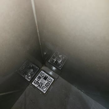 Booking.com Hotel Refuses Refund for 4 Unused Nights After Unsanitary Room