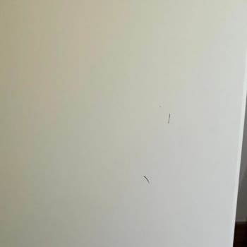 Çizik Gelen Şifonyer Üst Tablası İçin Ücretsiz Parça Değişimi Talebi