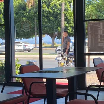 Hijyen, Fiyat Ve Personel Tutumunda Düşüş: Burger King Şubesi