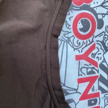 Boyner Mağazasında Jeep T-Shirt Yakasının Deforme Olması Şikayeti
