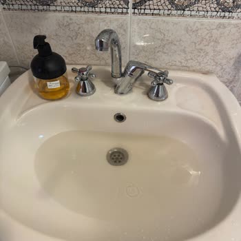 Sapanca Premium'da Hijyen Sorunları ve Kaba Tutum Nedeniyle Ücret İadesi Talebi