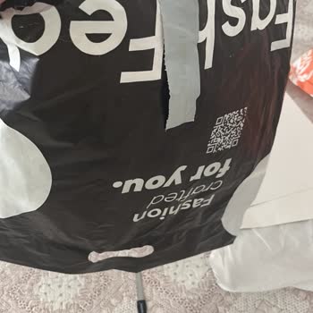Fred Perry Tişörtü Eksik, İade Veya Gönderim Talebi